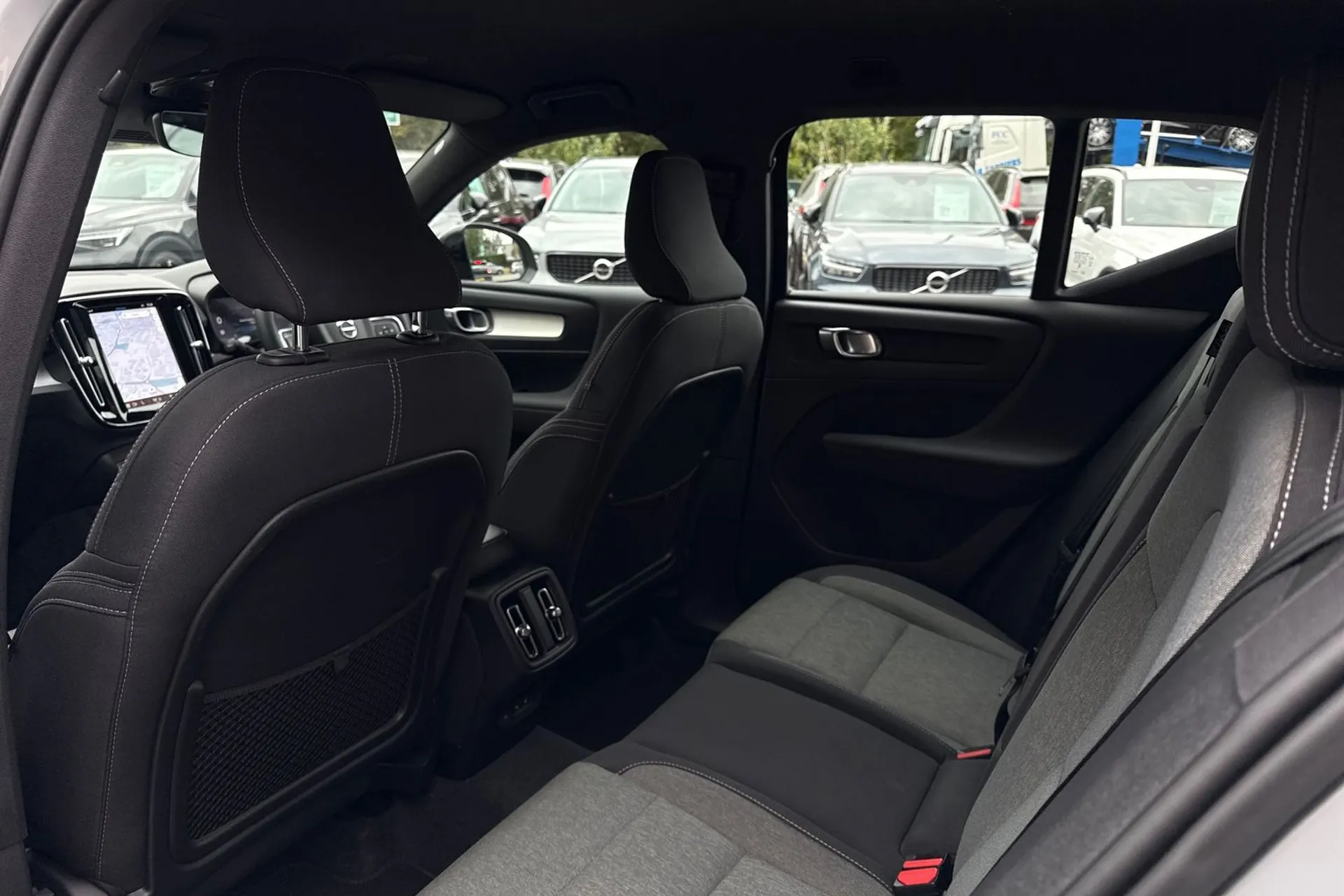 Volvo XC40 thumbnail image number 29