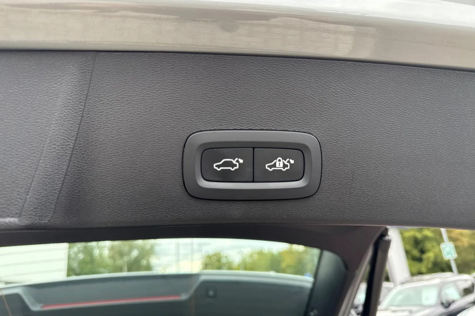 Volvo XC40 thumbnail image number 19