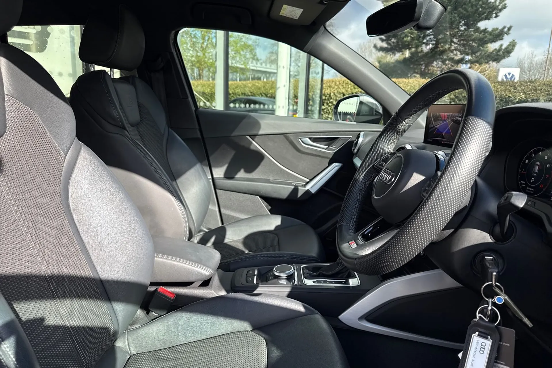 Audi Q2 thumbnail image number 38