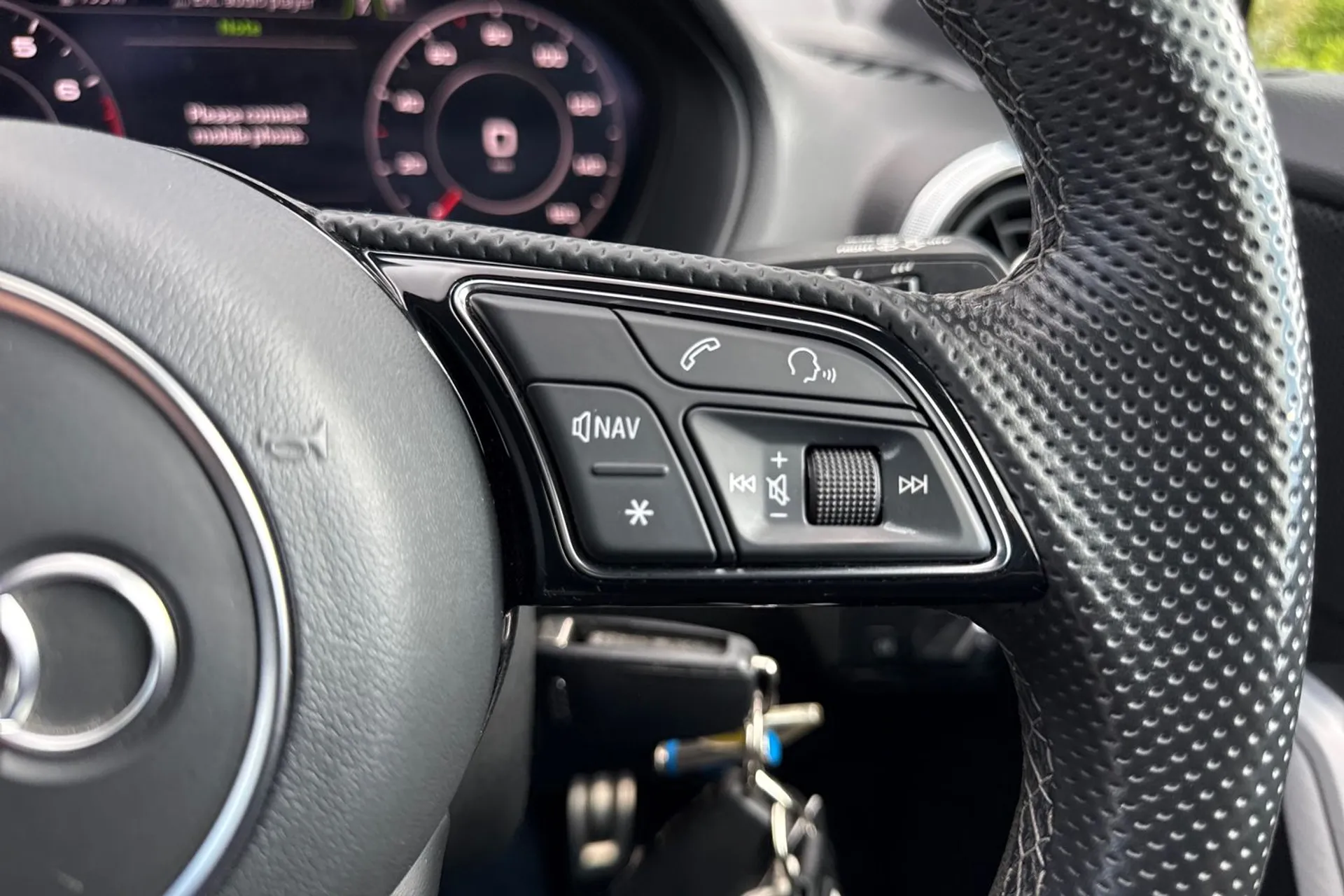 Audi Q2 thumbnail image number 48