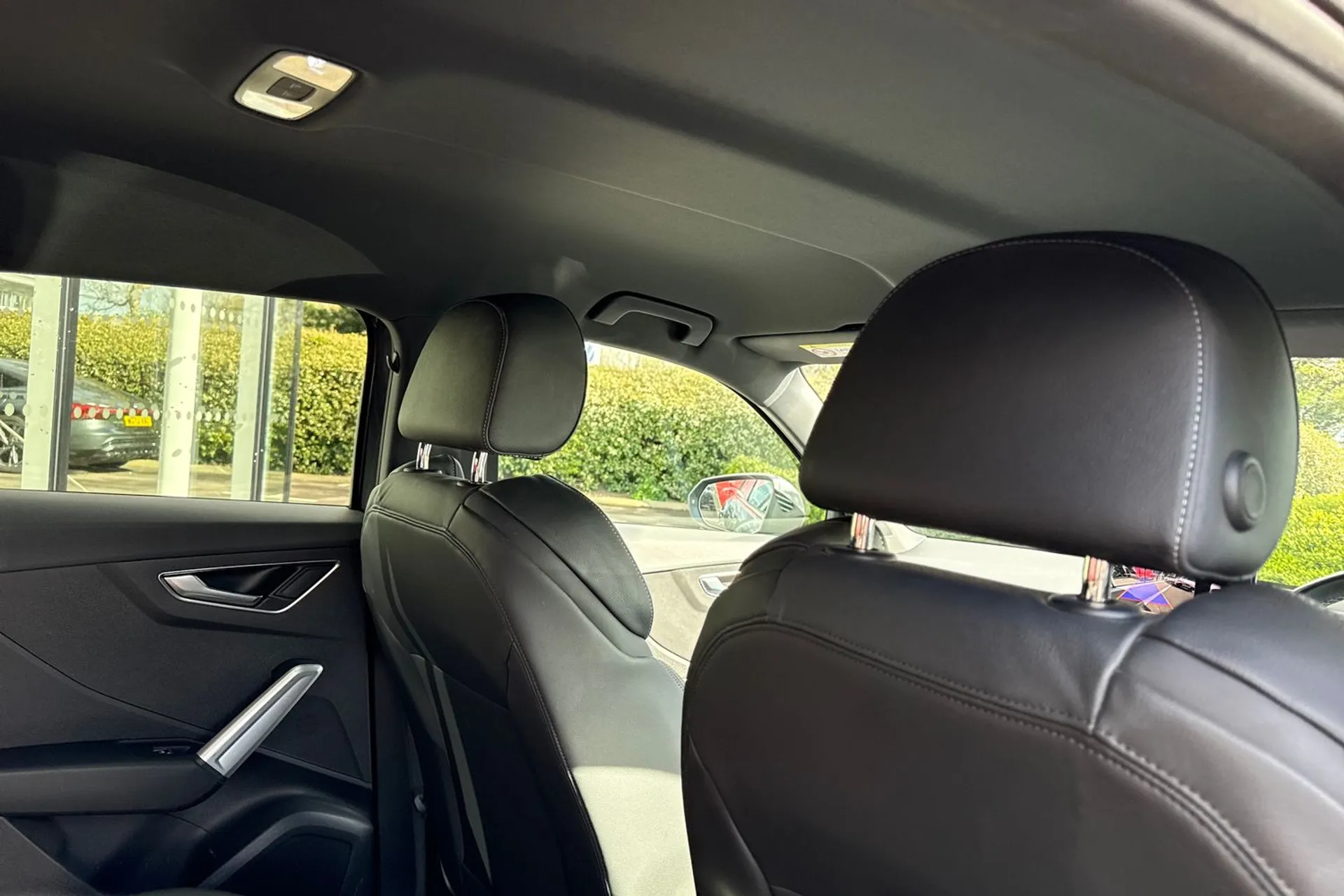 Audi Q2 thumbnail image number 37