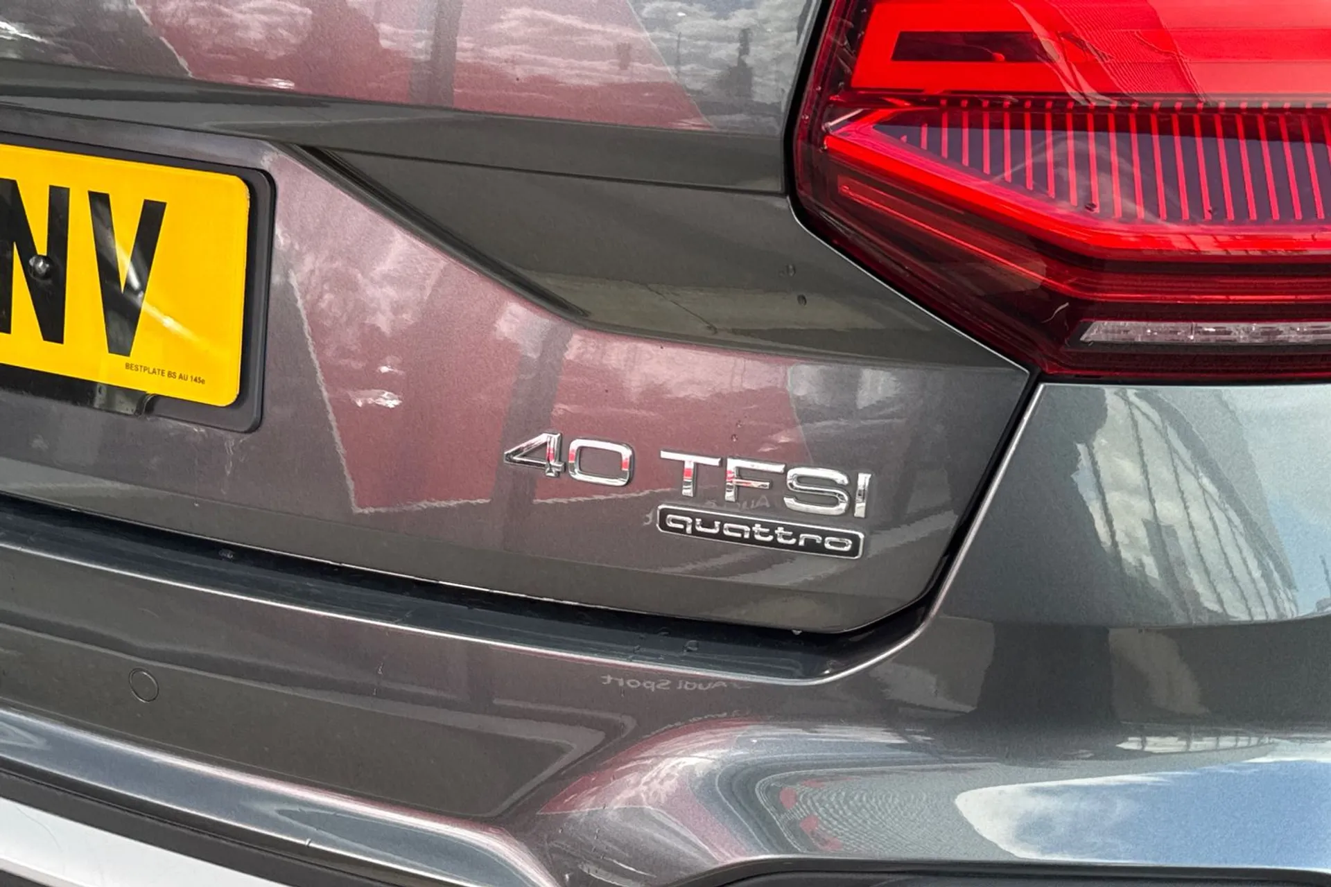 Audi Q2 thumbnail image number 10