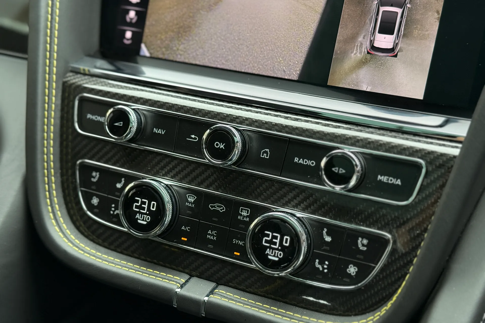 Bentley BENTAYGA thumbnail image number 33