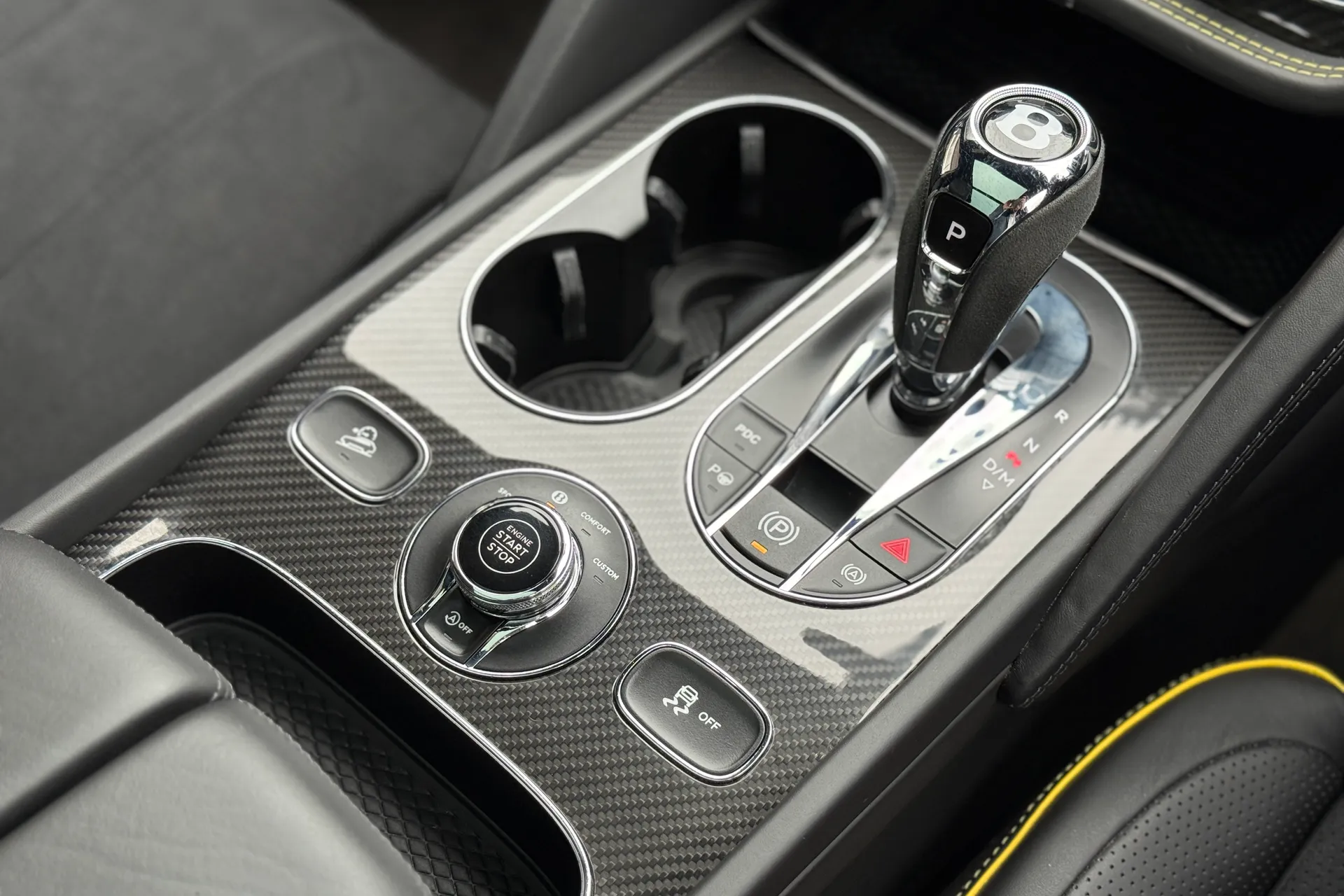 Bentley BENTAYGA thumbnail image number 24