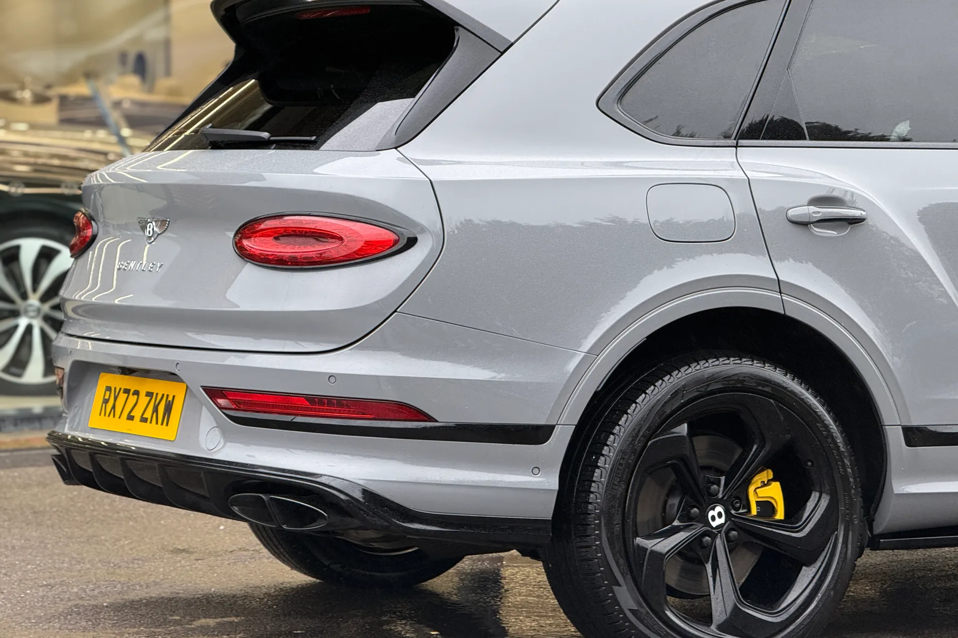 Bentley BENTAYGA thumbnail image number 8