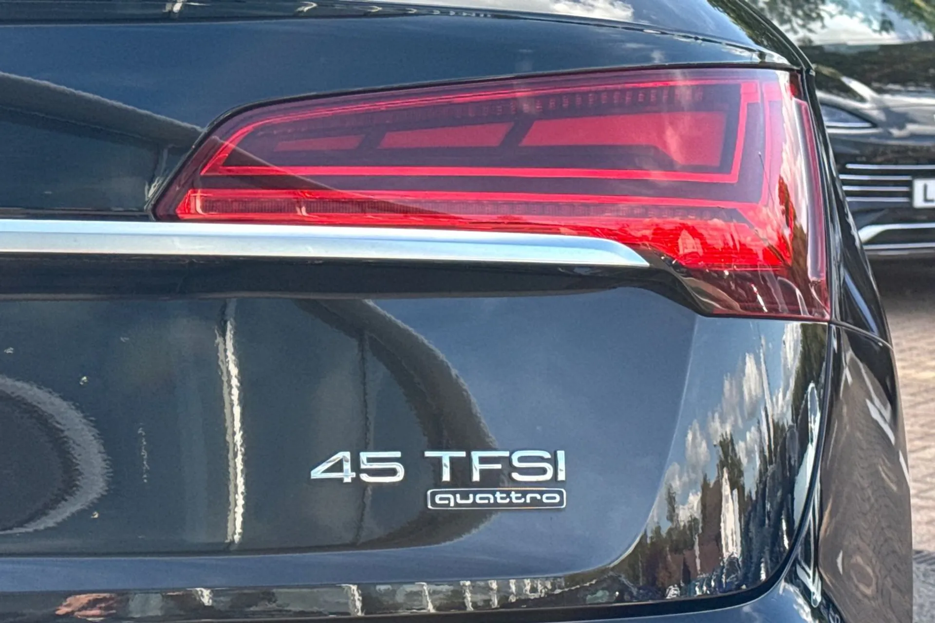 Audi Q5 thumbnail image number 38