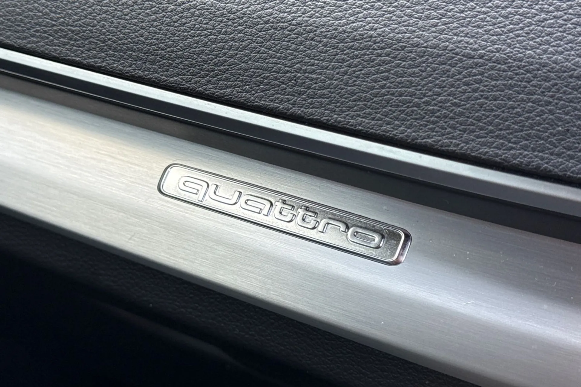 Audi Q5 thumbnail image number 60