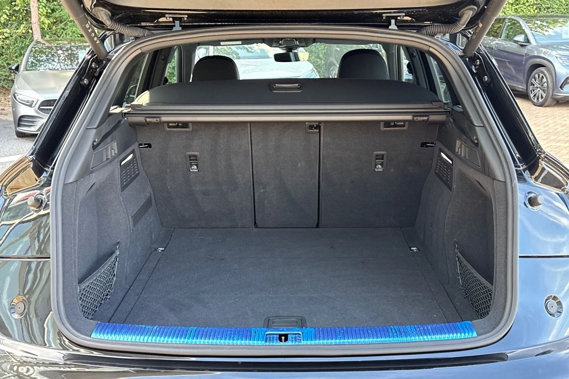 Audi Q5 thumbnail image number 27