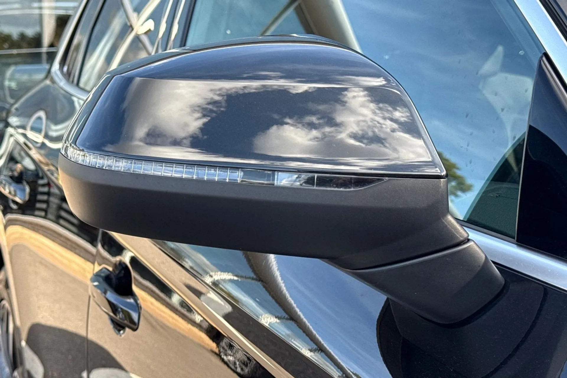 Audi Q5 thumbnail image number 56