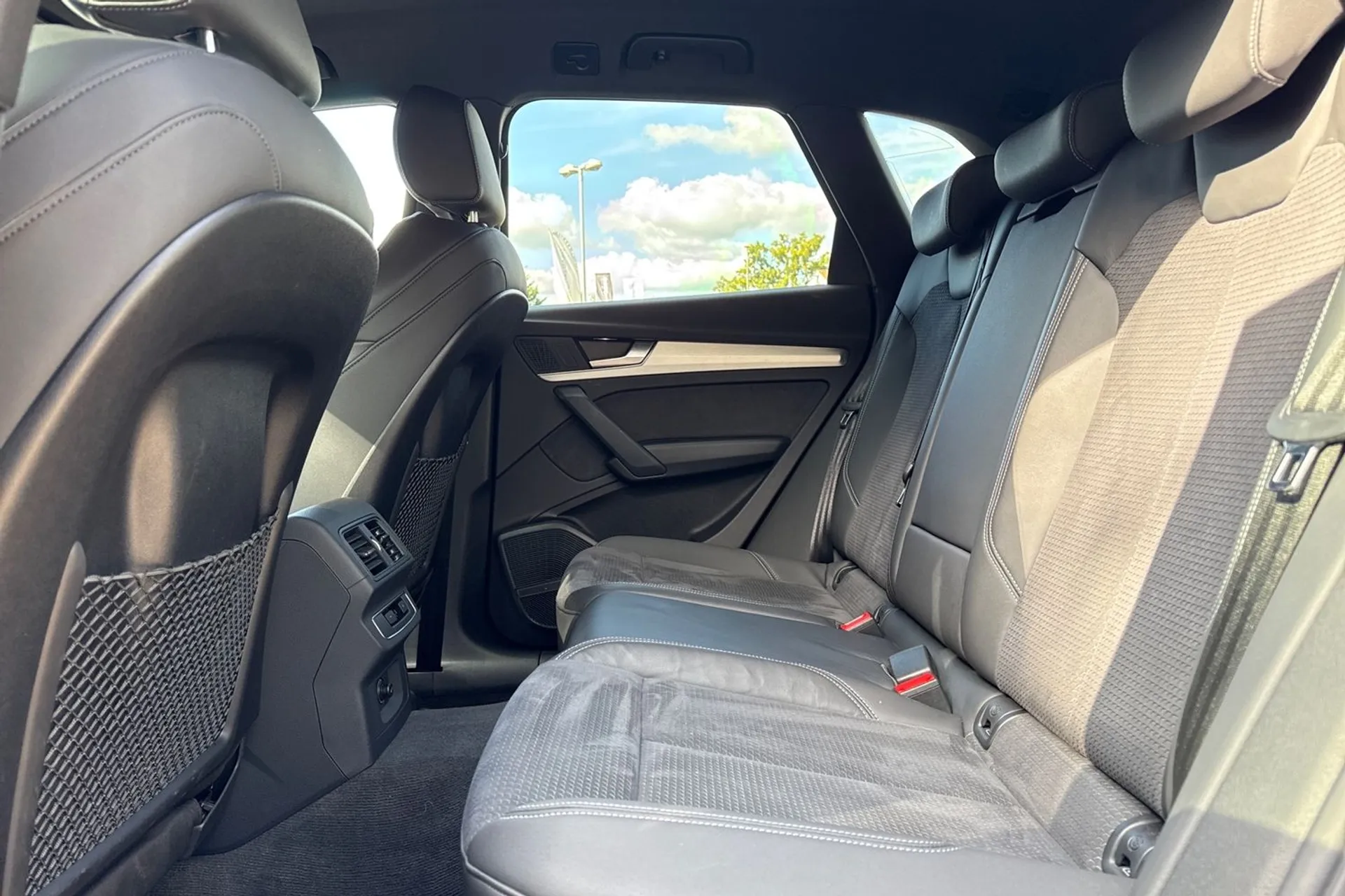 Audi Q5 thumbnail image number 19