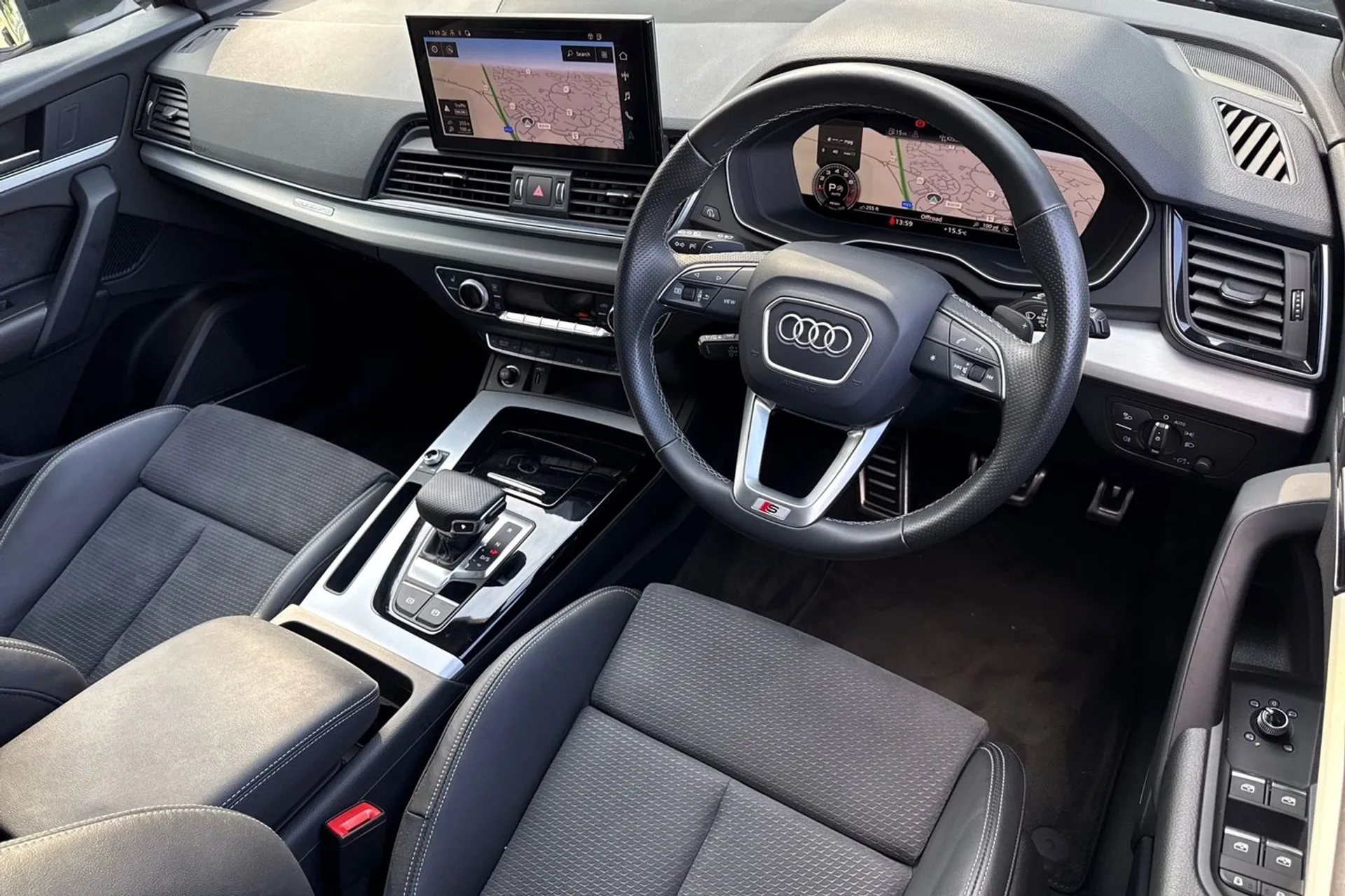 Audi Q5 thumbnail image number 12