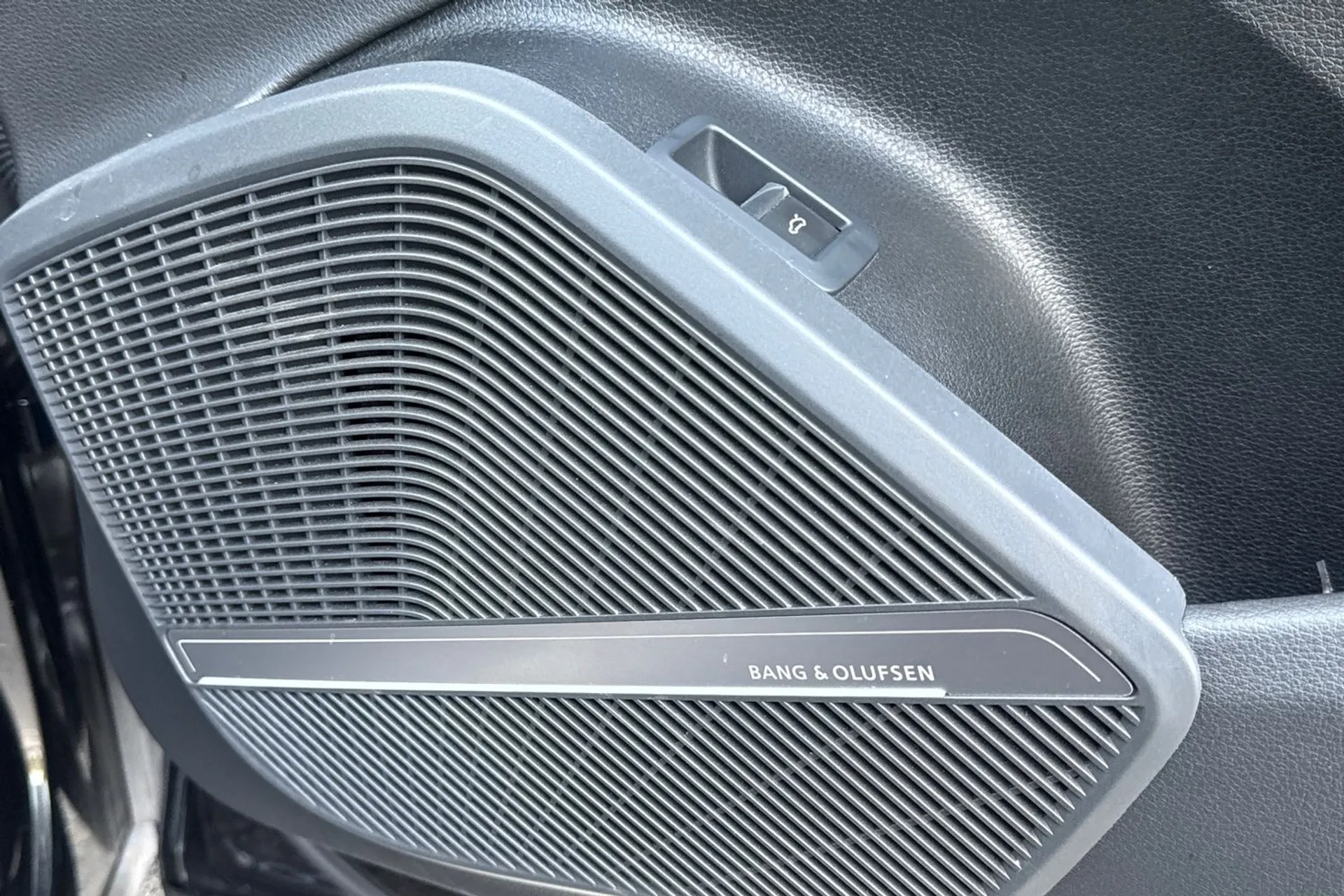 Audi Q5 thumbnail image number 50