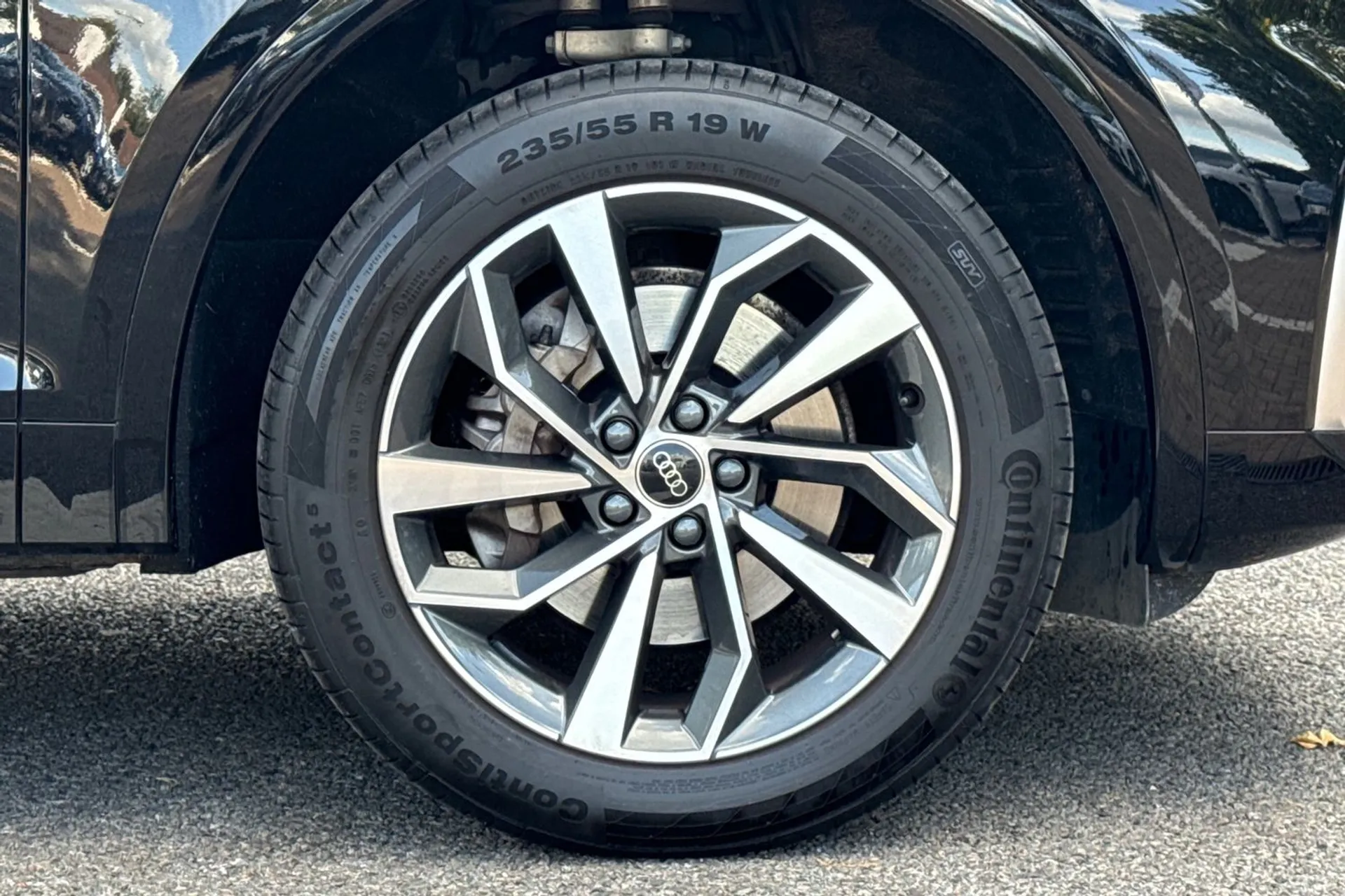 Audi Q5 thumbnail image number 22