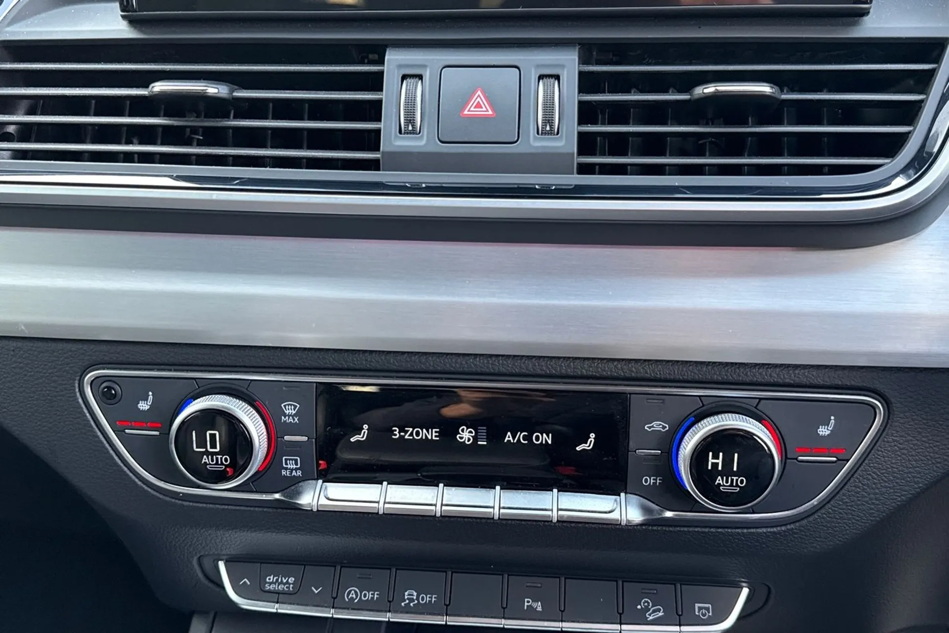 Audi Q5 thumbnail image number 54