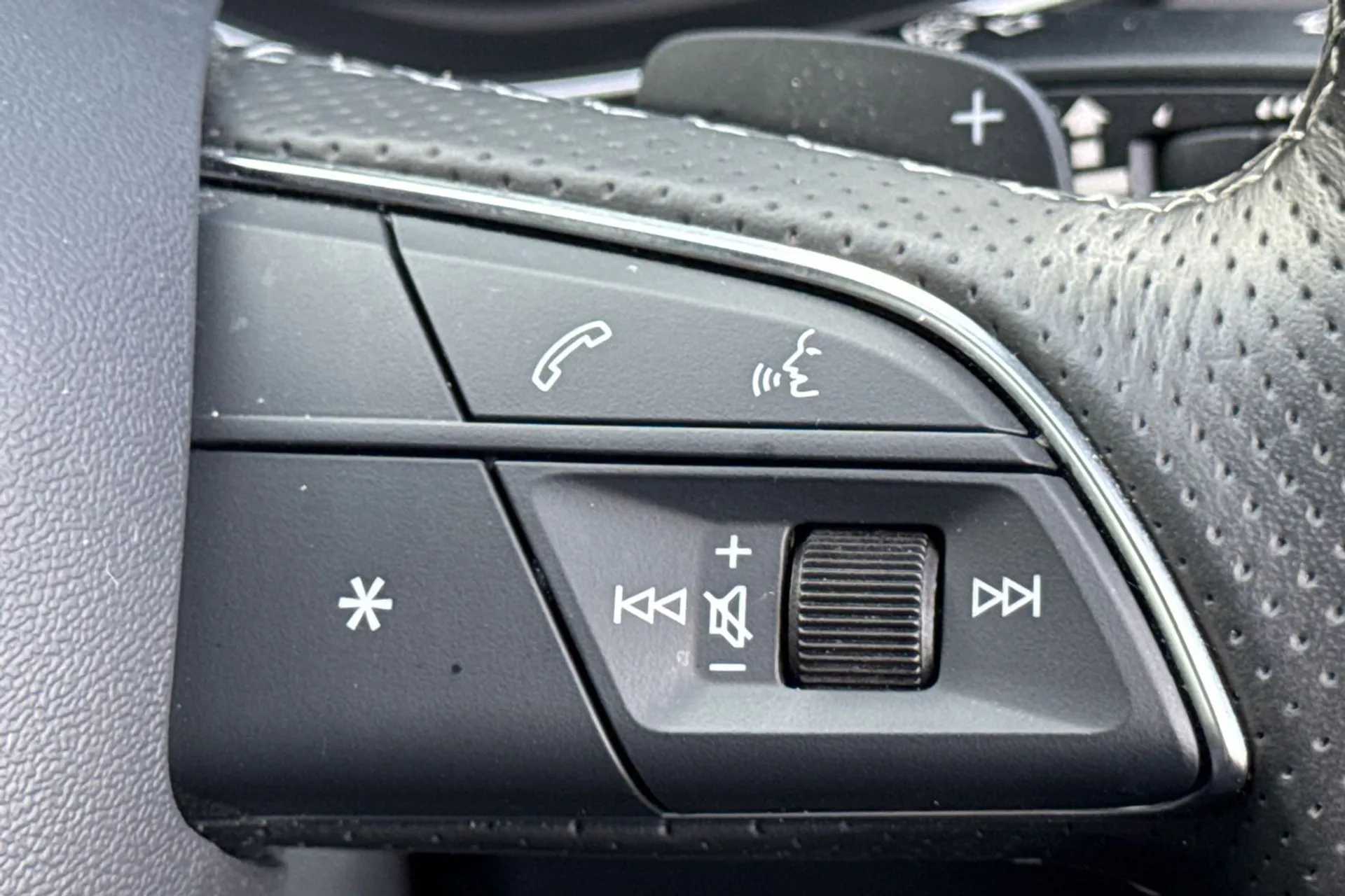 Audi Q5 thumbnail image number 47