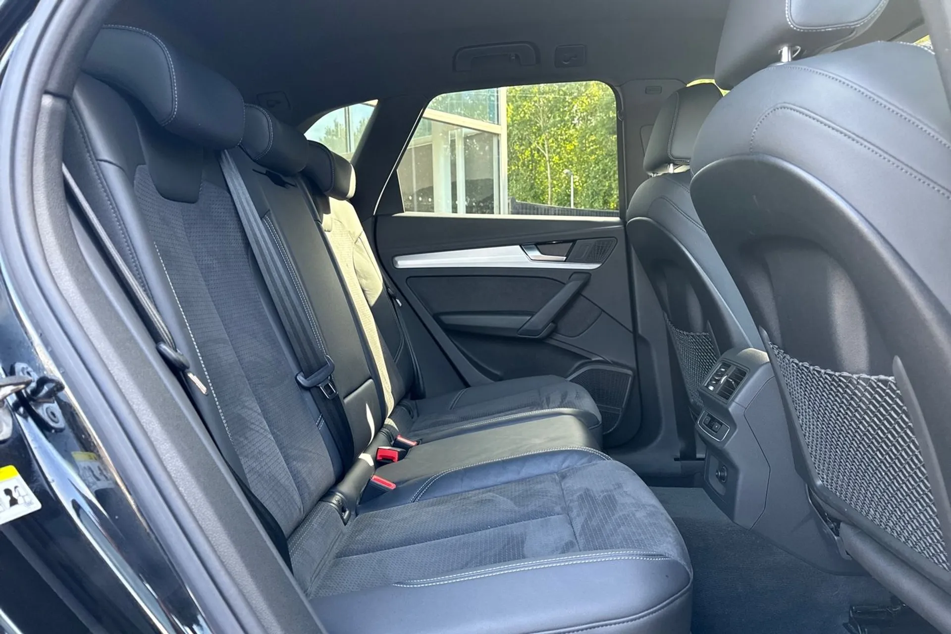 Audi Q5 thumbnail image number 9