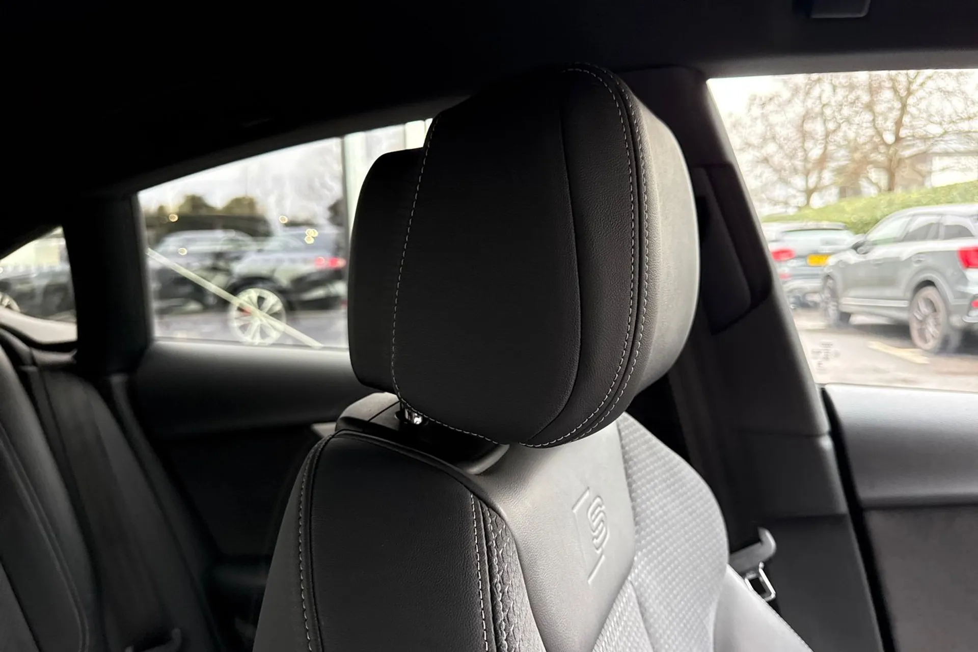 Audi A5 thumbnail image number 39