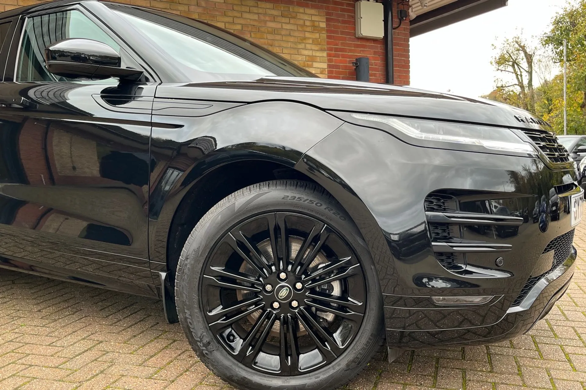 LAND ROVER RANGE ROVER EVOQUE thumbnail image number 9