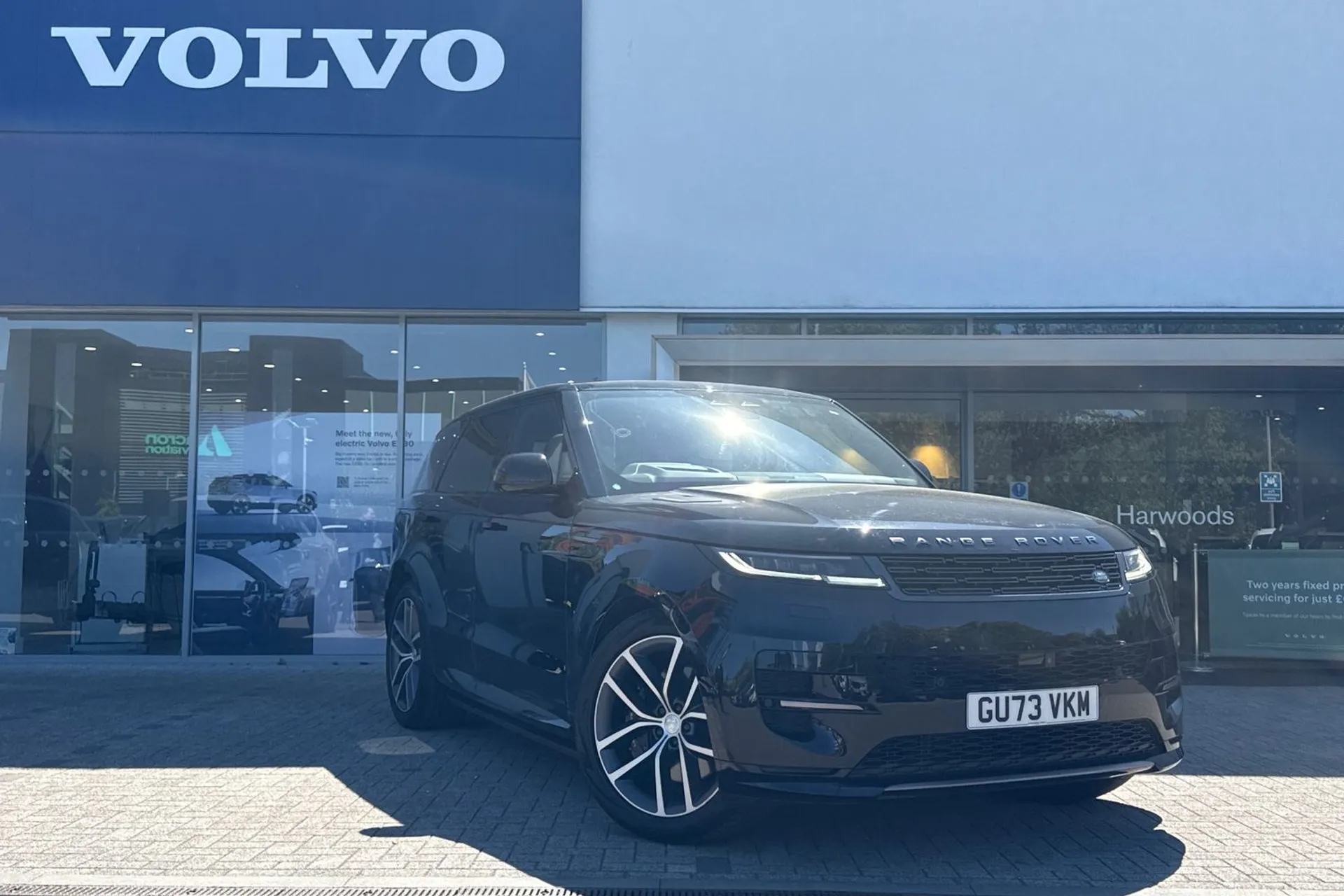 LAND ROVER RANGE ROVER SPORT focused image