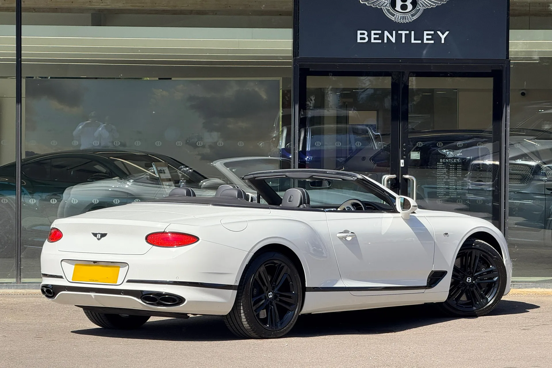 Bentley CONTINENTAL GTC thumbnail image number 43