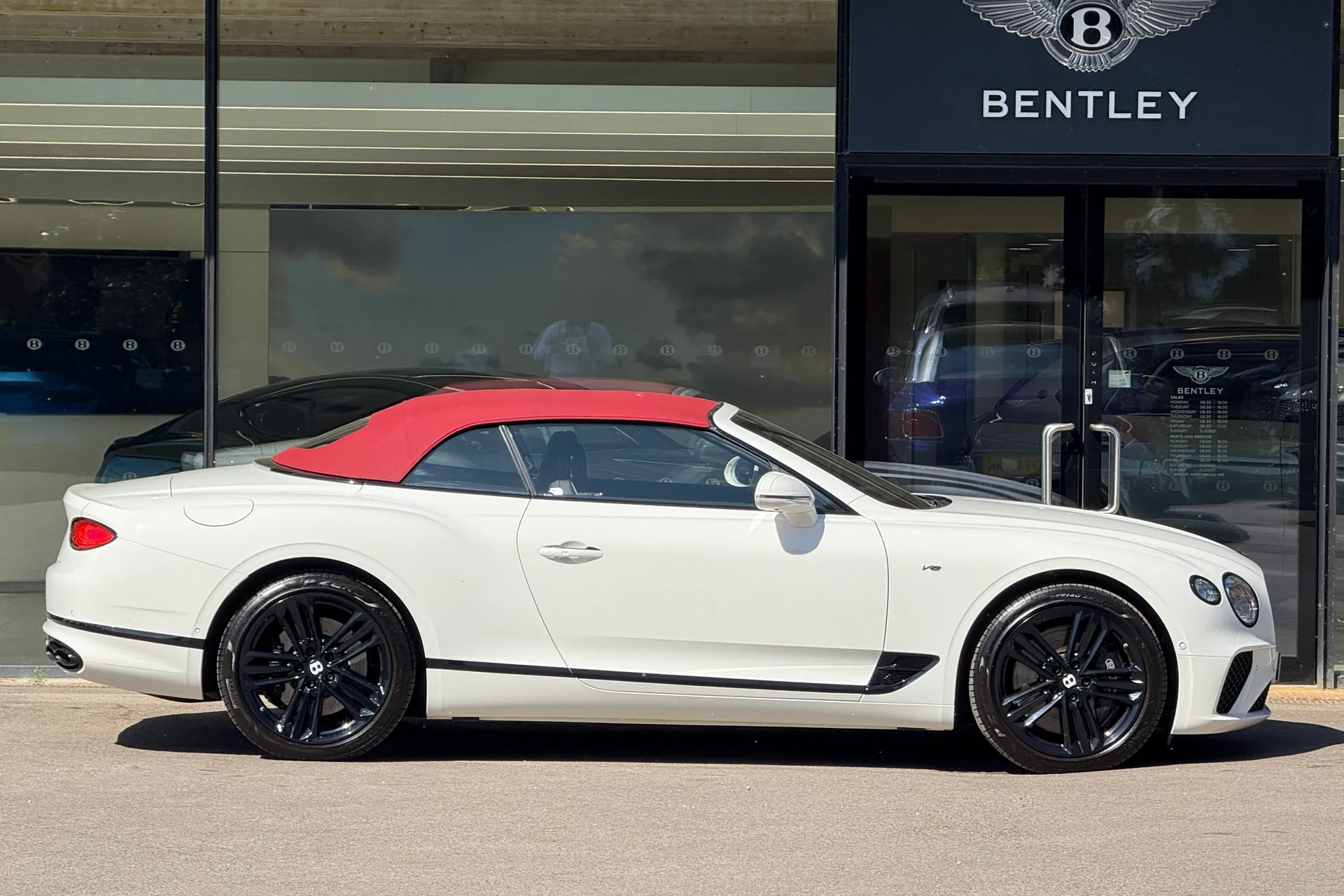 Bentley CONTINENTAL GTC thumbnail image number 13