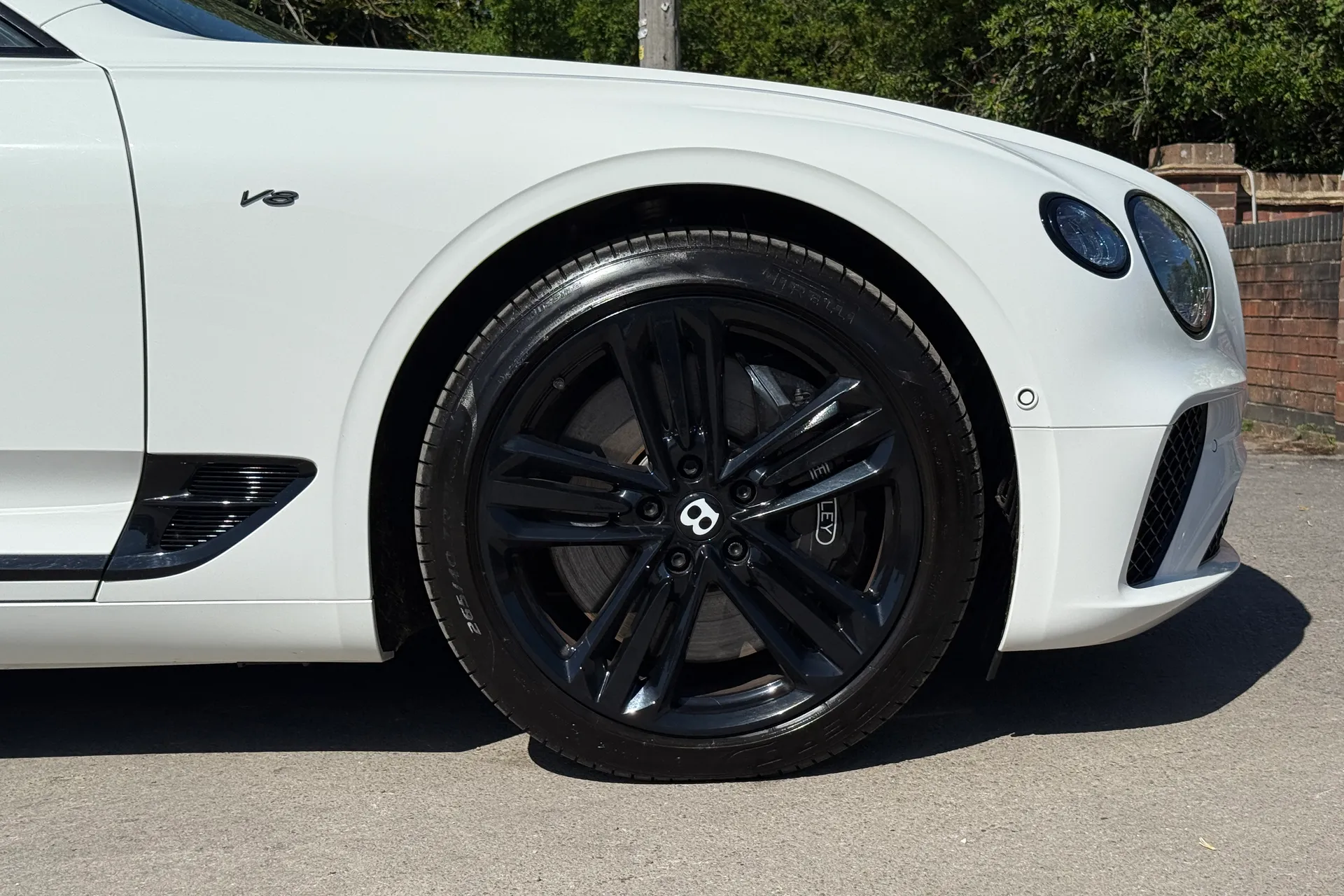 Bentley CONTINENTAL GTC thumbnail image number 7