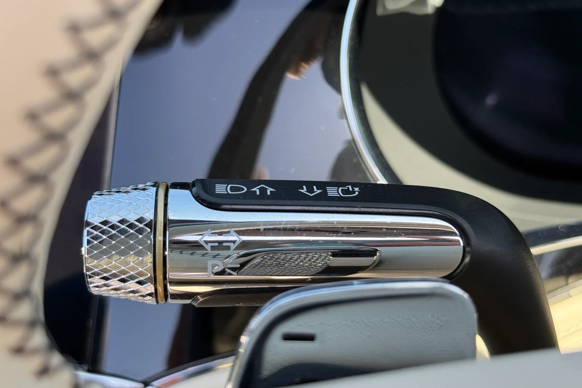 Bentley CONTINENTAL GTC thumbnail image number 24