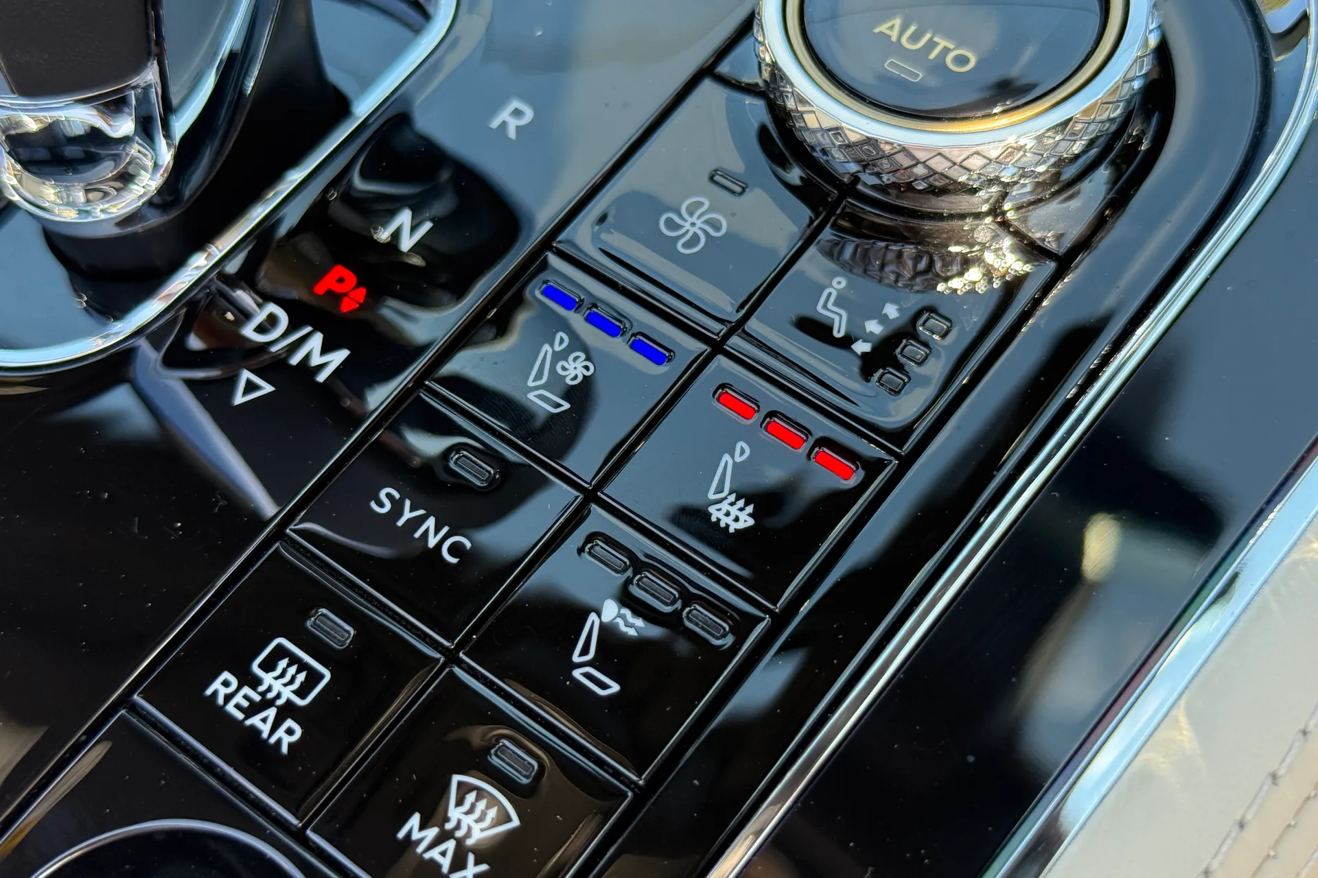 Bentley CONTINENTAL GTC thumbnail image number 26