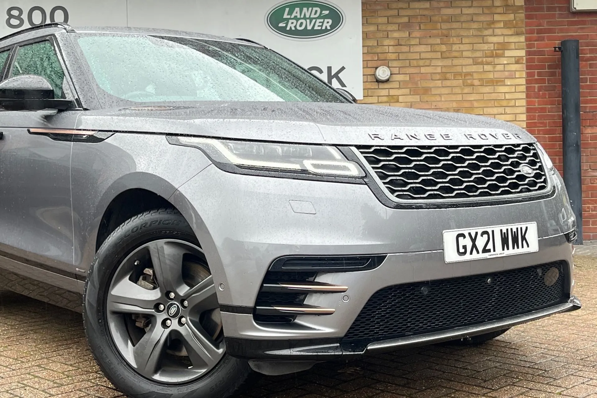 LAND ROVER RANGE ROVER VELAR thumbnail image number 17