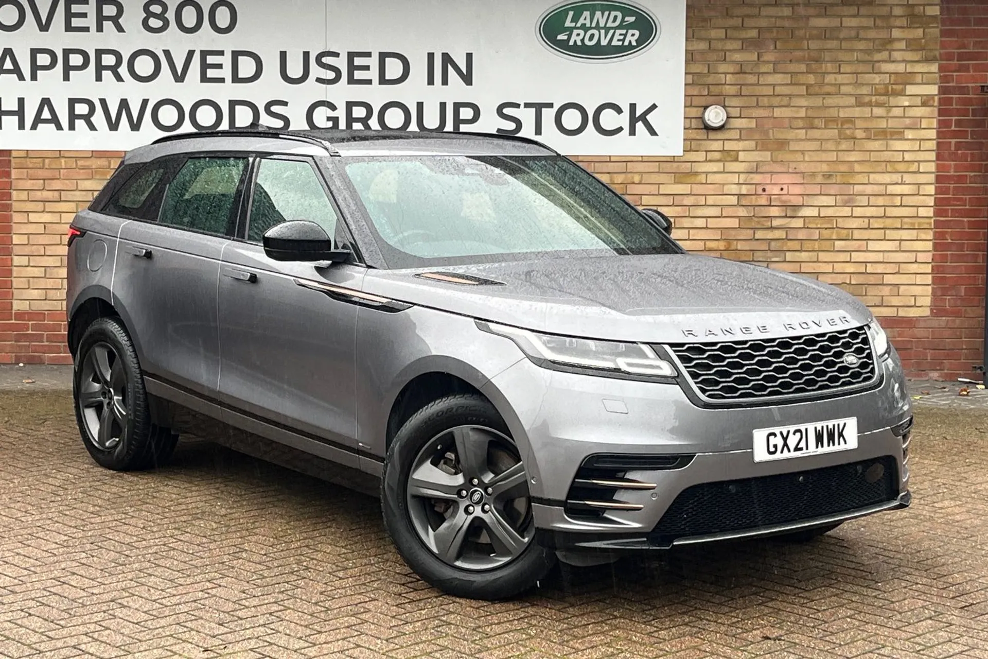 LAND ROVER RANGE ROVER VELAR focused image