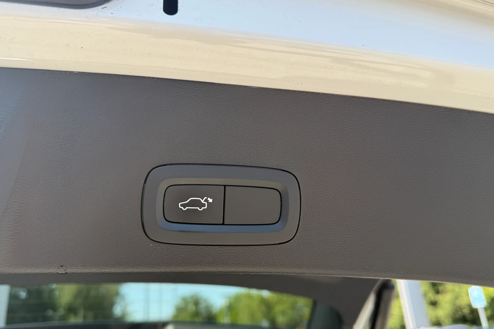 Volvo XC40 thumbnail image number 21