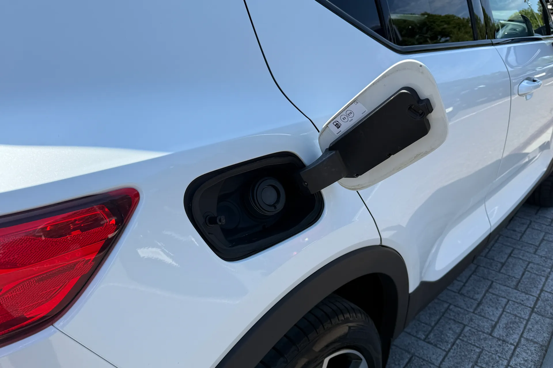 Volvo XC40 thumbnail image number 16