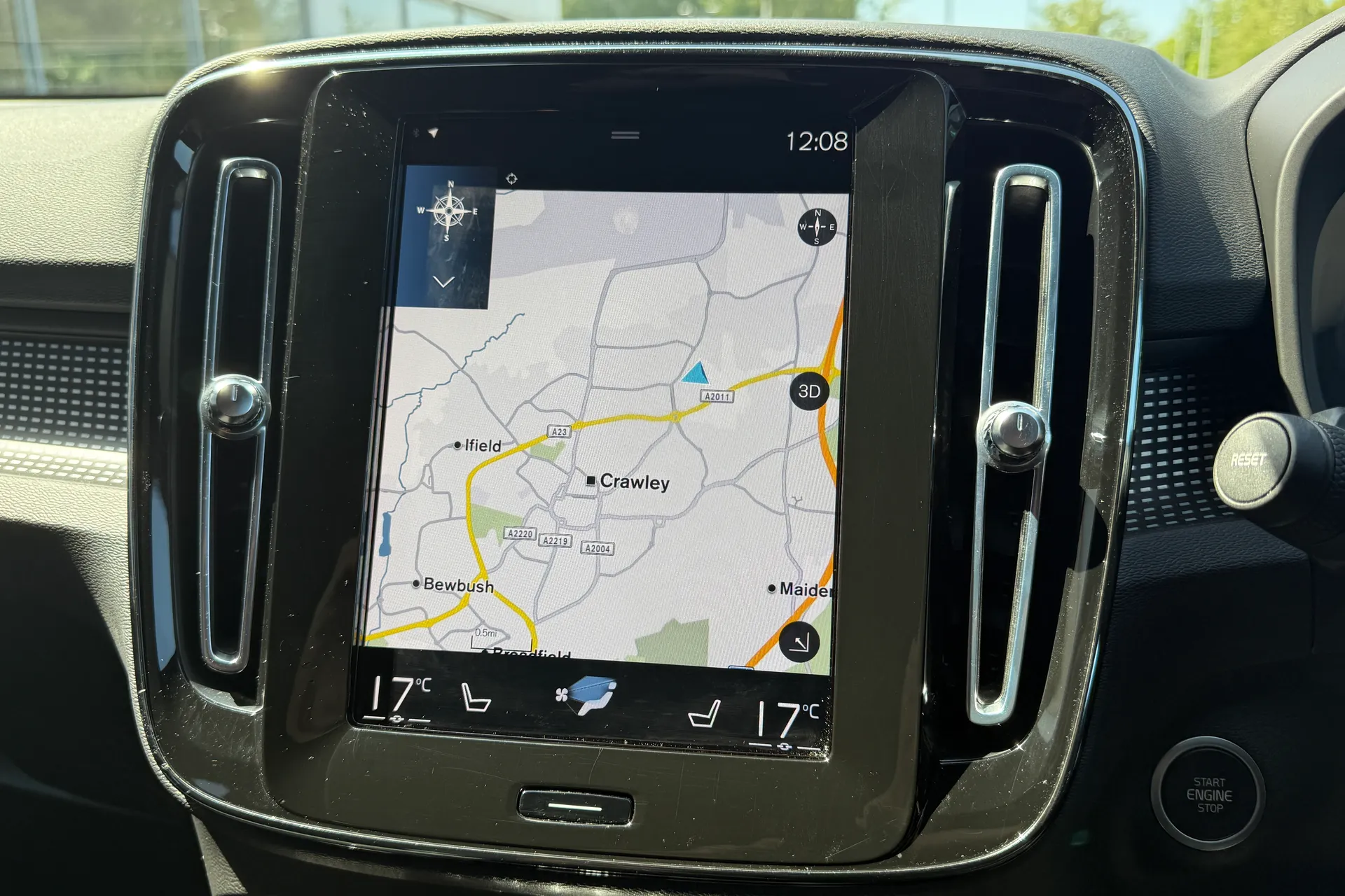 Volvo XC40 thumbnail image number 5