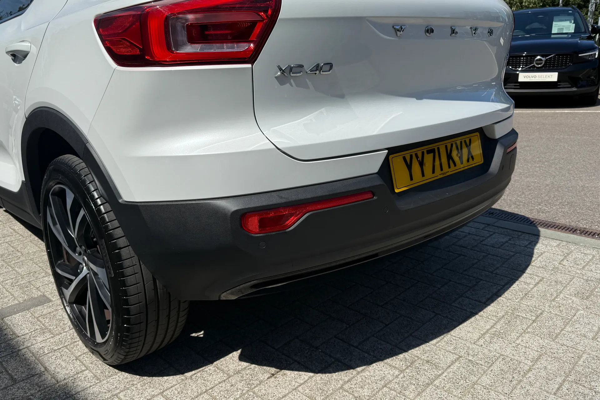 Volvo XC40 thumbnail image number 19