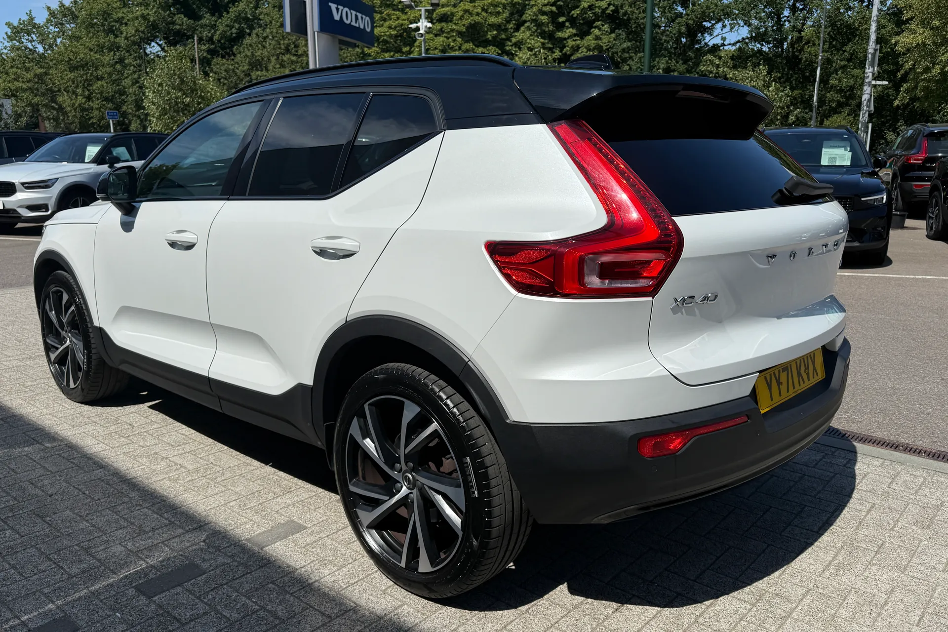 Volvo XC40 thumbnail image number 10
