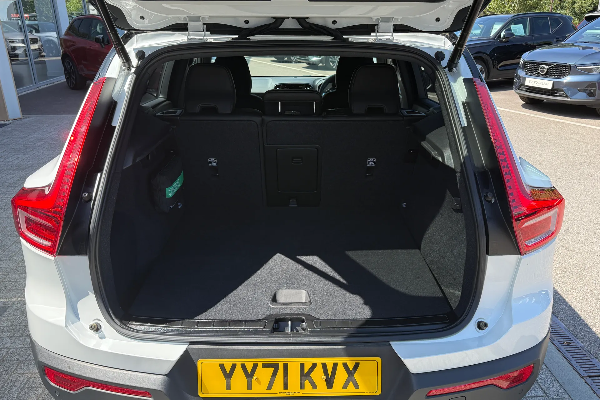 Volvo XC40 thumbnail image number 20