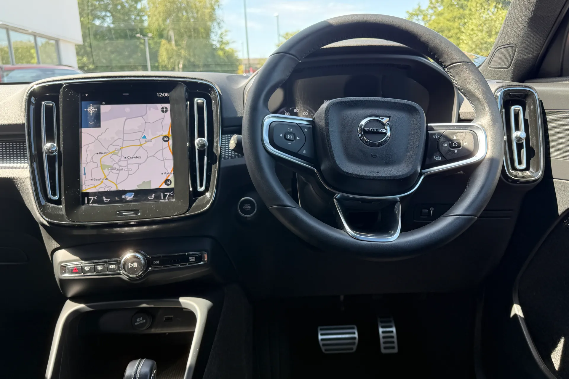 Volvo XC40 thumbnail image number 34