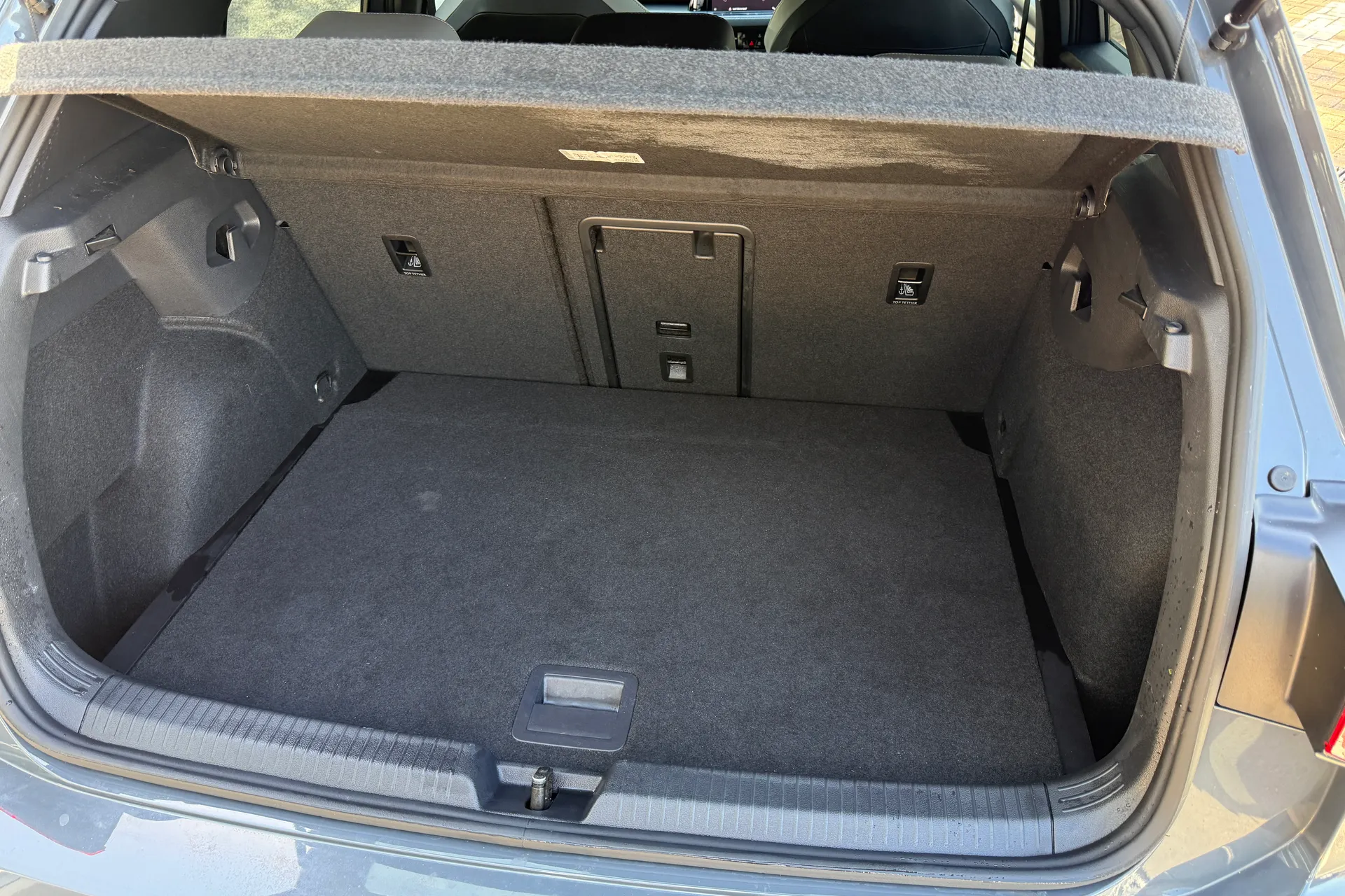 VOLKSWAGEN GOLF thumbnail image number 40