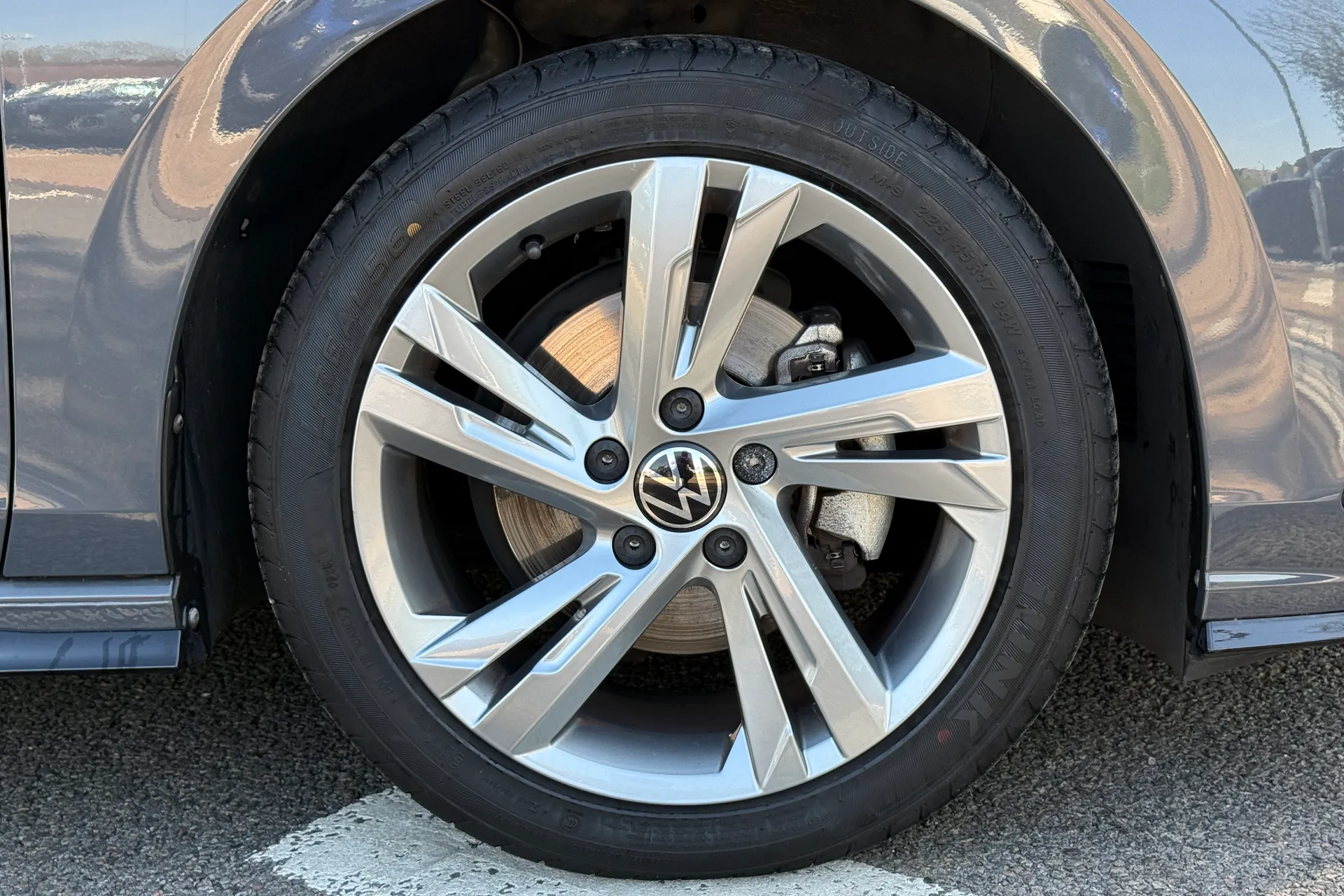 VOLKSWAGEN GOLF thumbnail image number 28