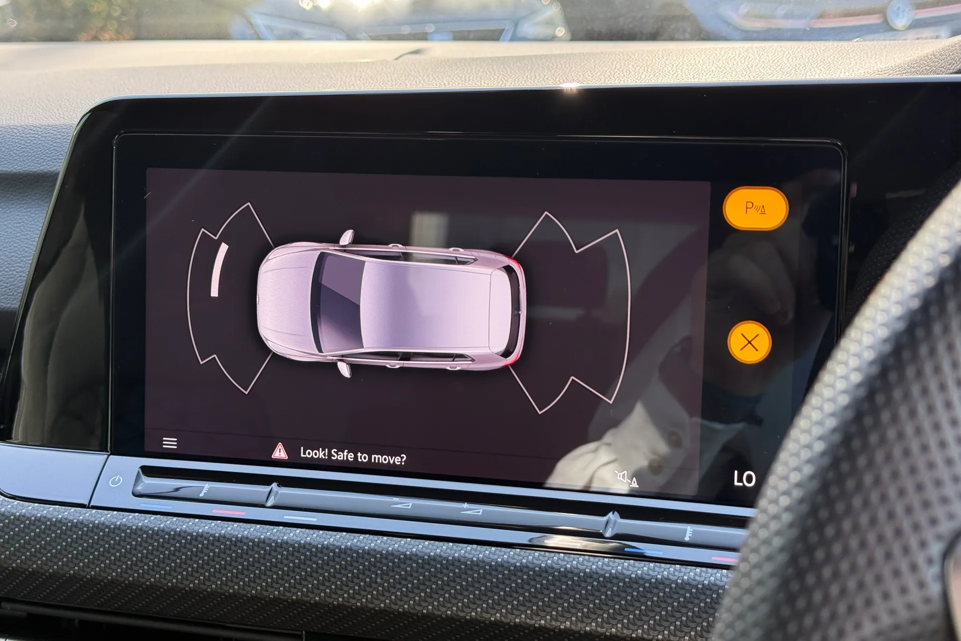 VOLKSWAGEN GOLF thumbnail image number 4