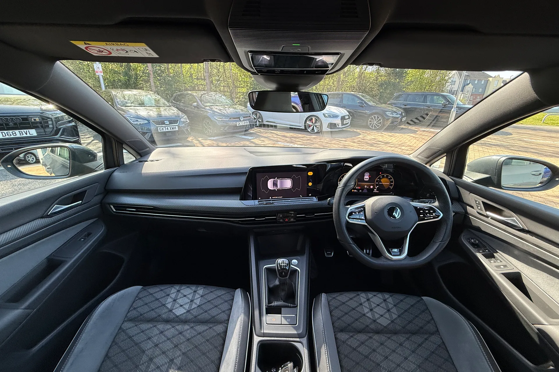 VOLKSWAGEN GOLF thumbnail image number 5