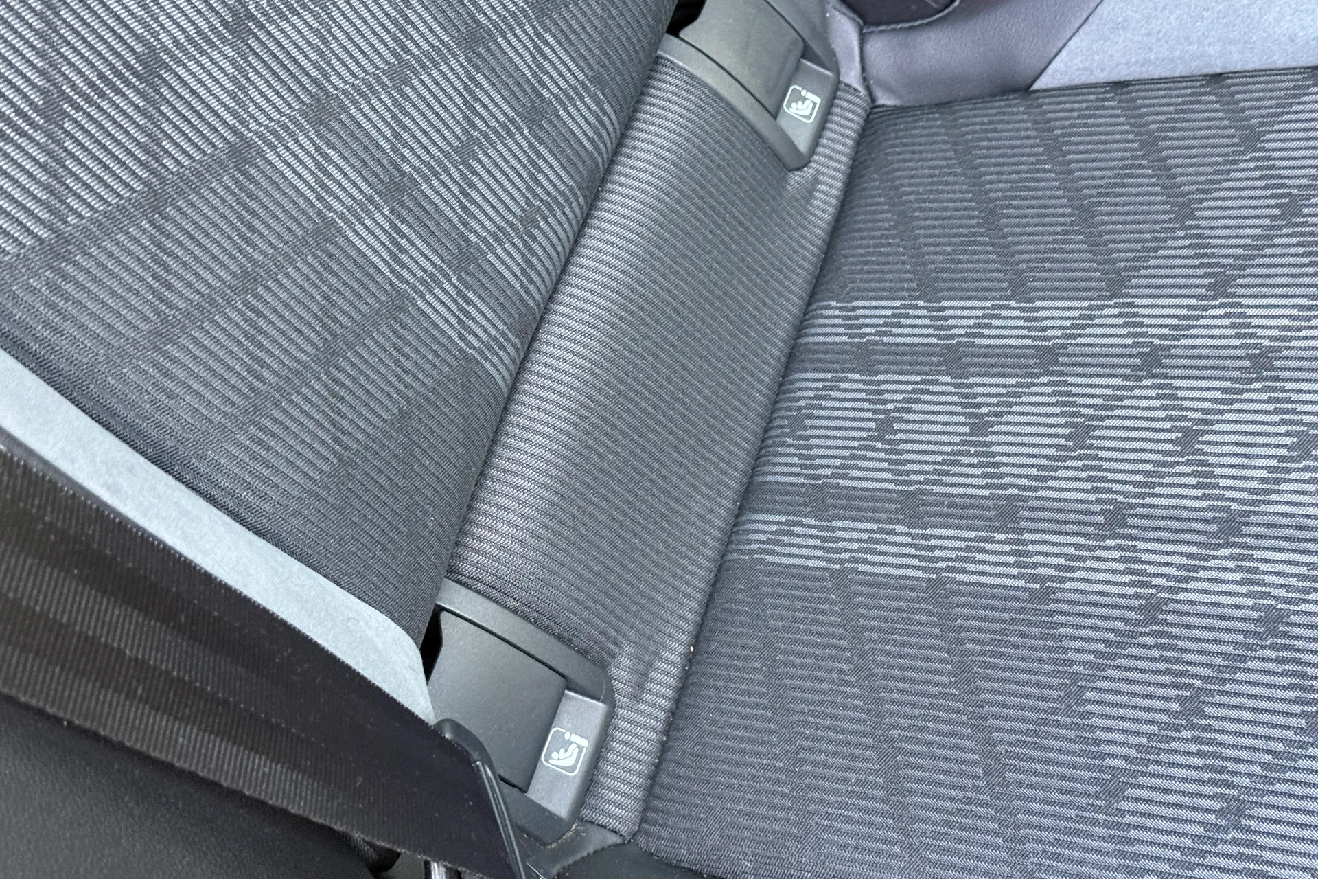 VOLKSWAGEN GOLF thumbnail image number 33