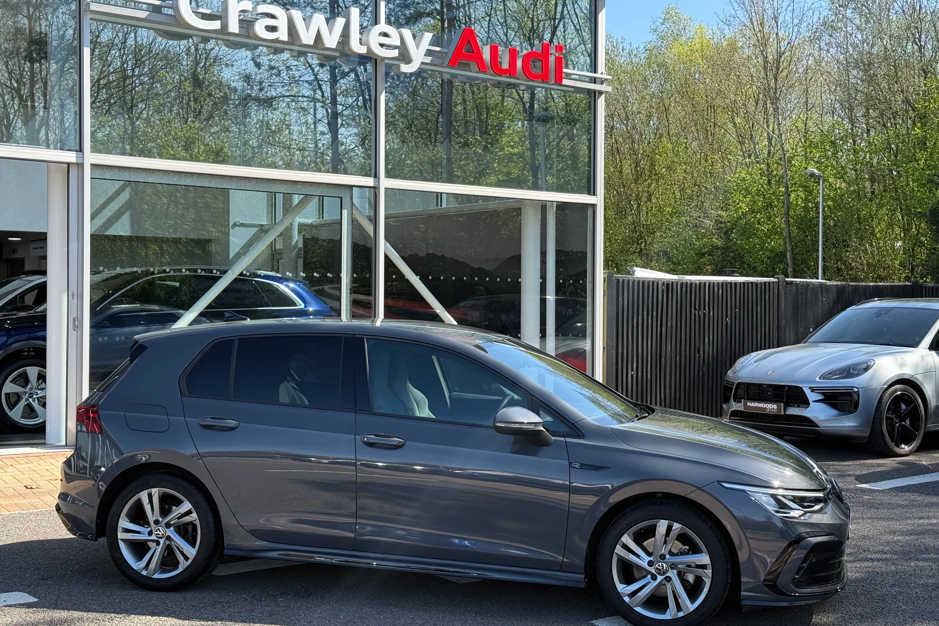 VOLKSWAGEN GOLF thumbnail image number 2