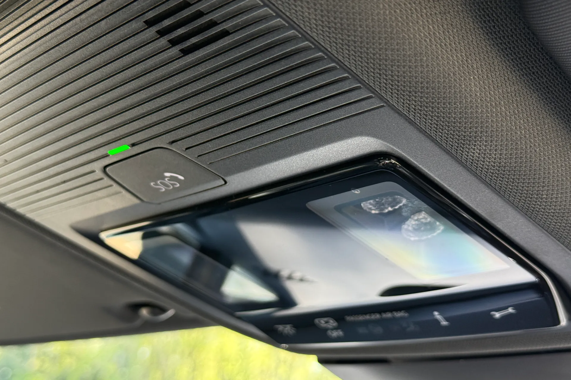 VOLKSWAGEN GOLF thumbnail image number 21