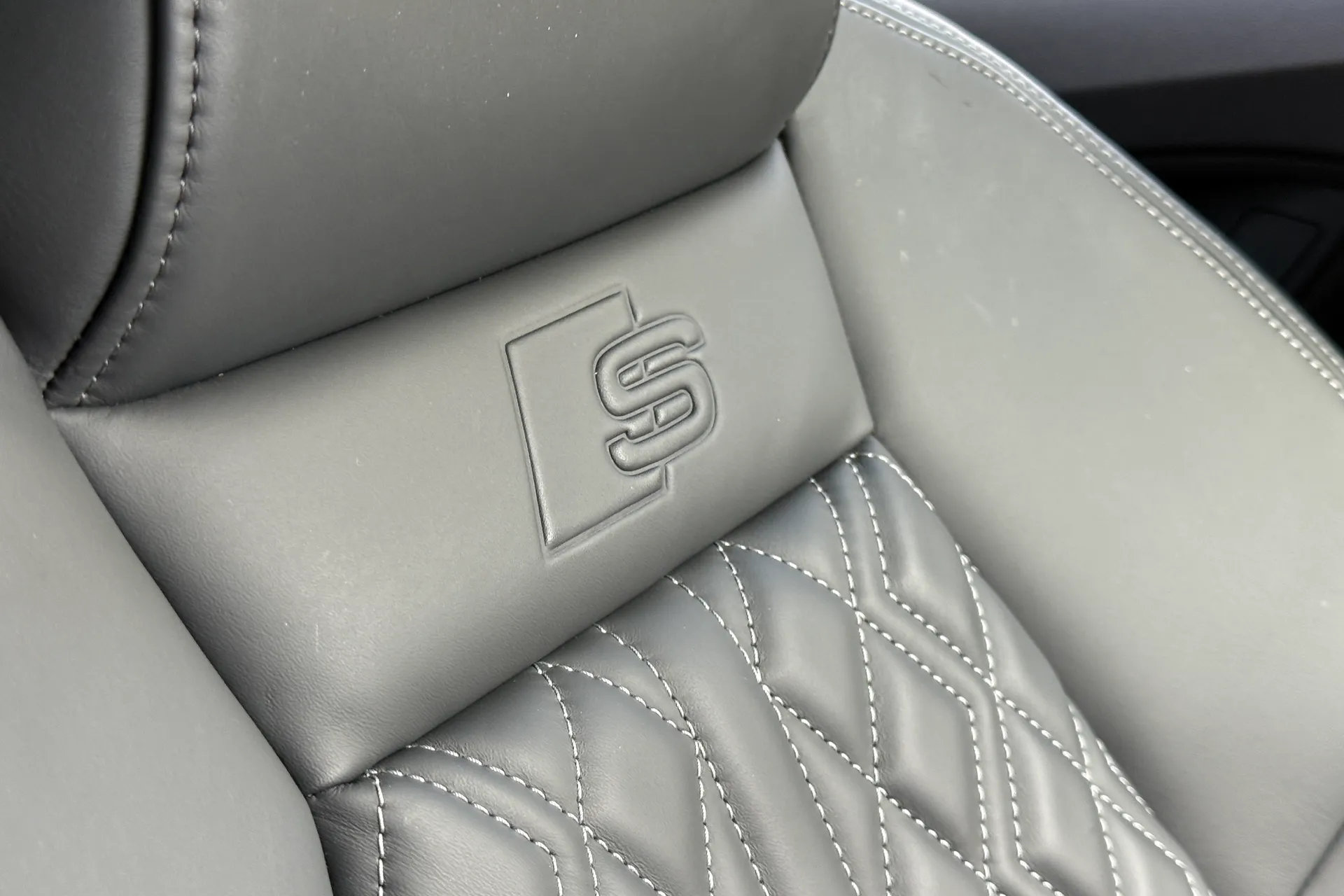 Audi A3 thumbnail image number 28