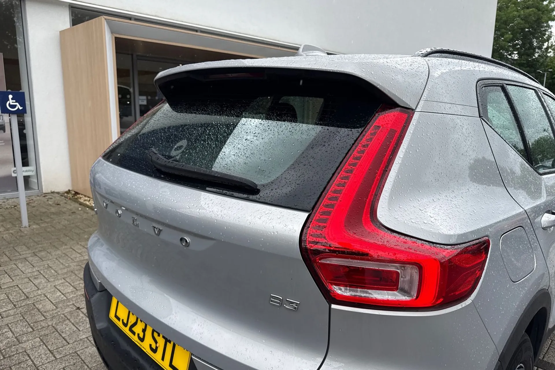Volvo XC40 thumbnail image number 15