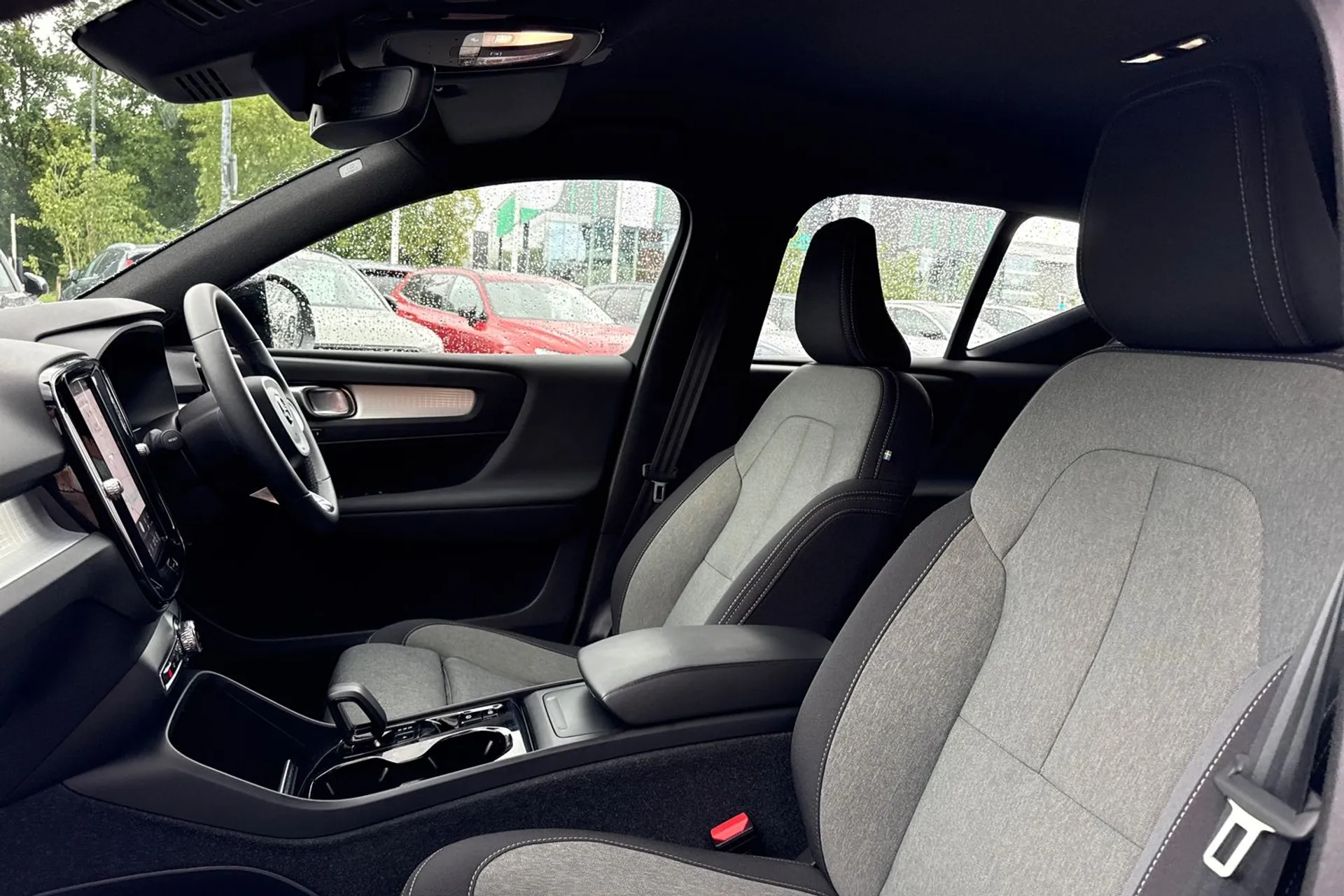 Volvo XC40 thumbnail image number 27