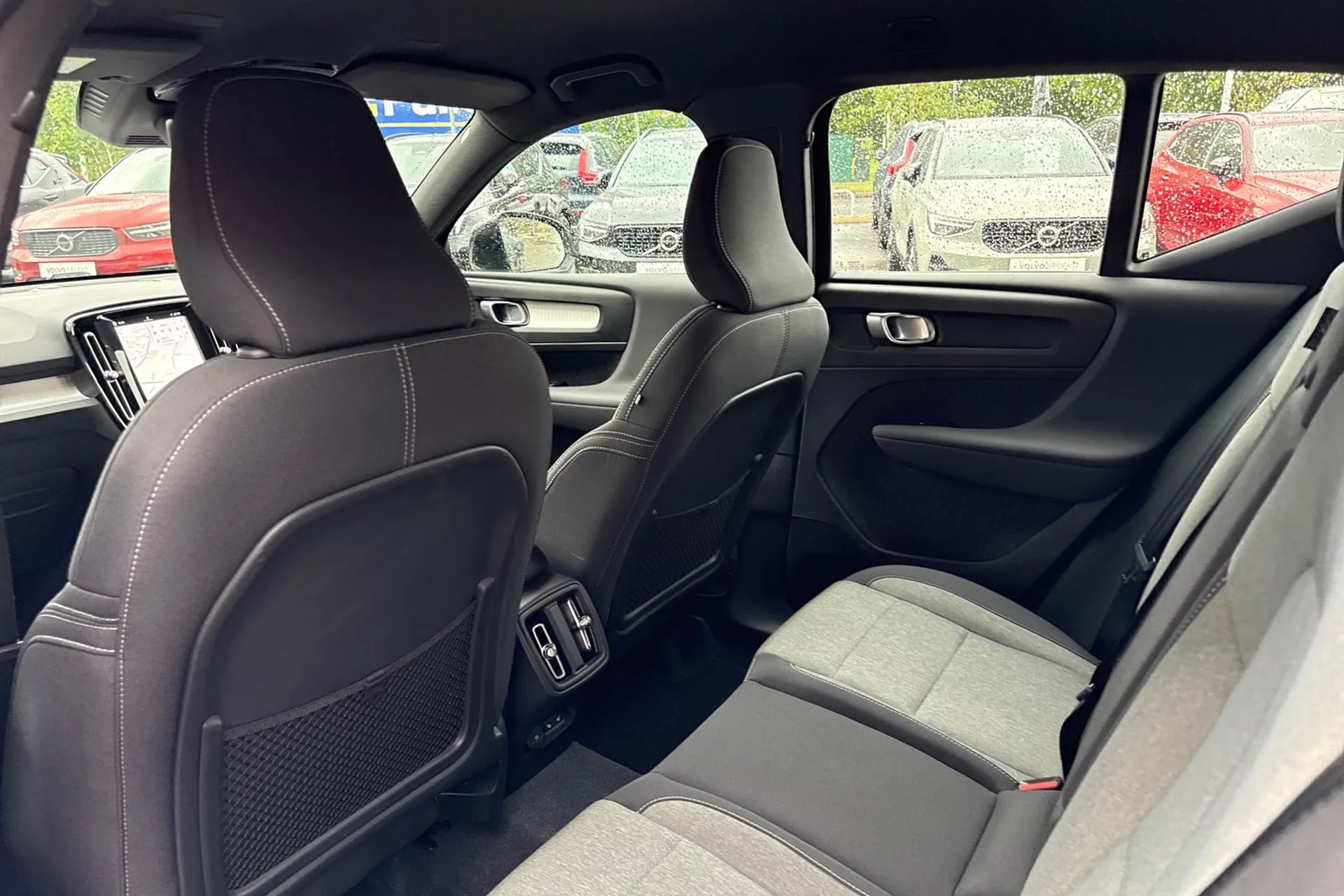 Volvo XC40 thumbnail image number 30