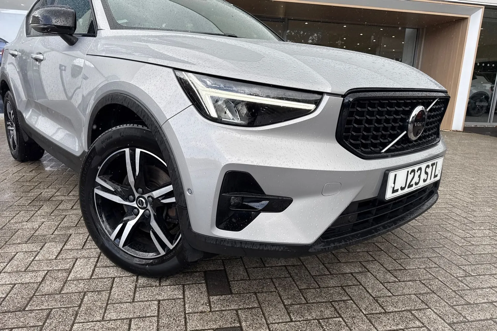 Volvo XC40 thumbnail image number 6