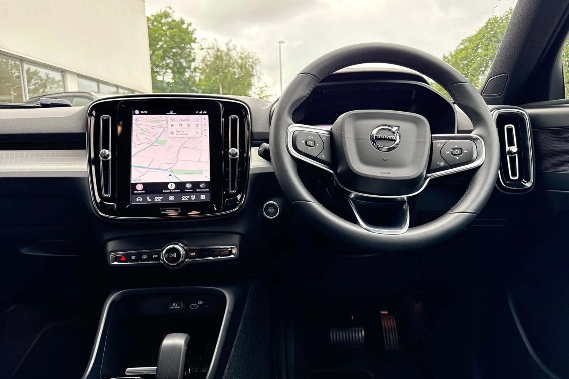 Volvo XC40 thumbnail image number 34